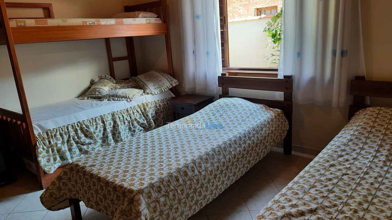 Casa para alquiler de vacaciones em Ubatuba (Praia do Lázaro)