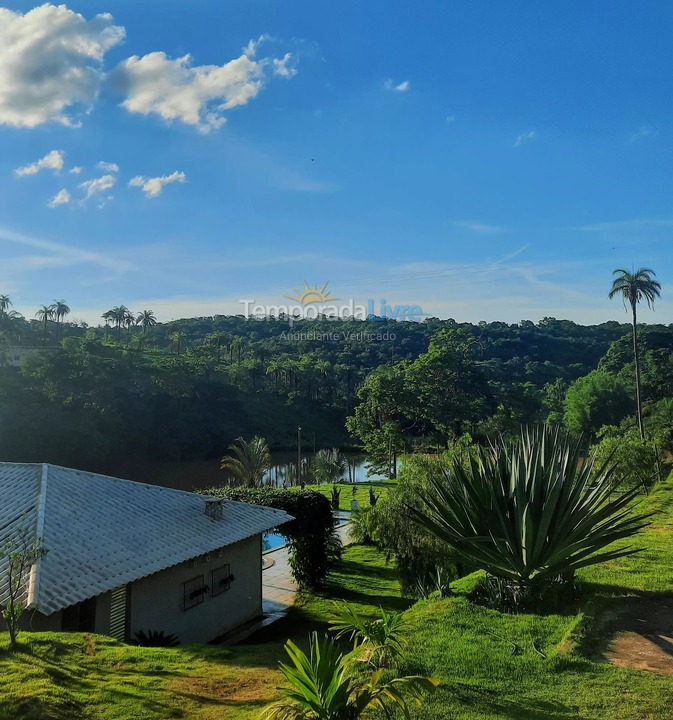 Granja para alquiler de vacaciones em São Joaquim de Bicas (Retiro da Mata)