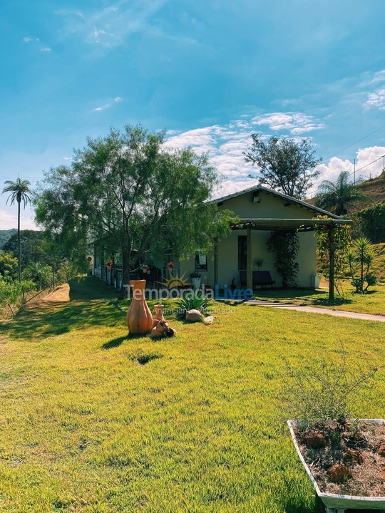 Granja para alquiler de vacaciones em São Joaquim de Bicas (Retiro da Mata)