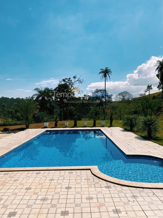 Granja para alquiler de vacaciones em São Joaquim de Bicas (Retiro da Mata)