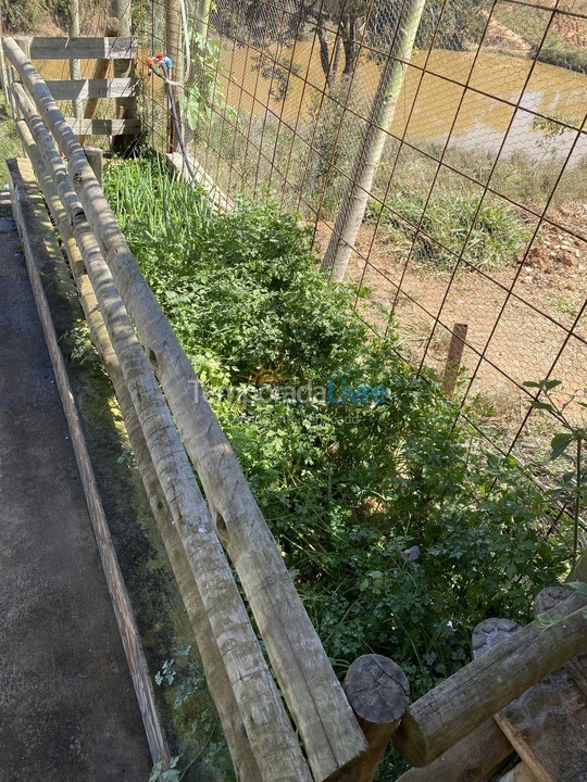 Granja para alquiler de vacaciones em São Joaquim de Bicas (Retiro da Mata)