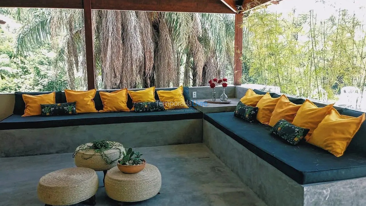 Granja para alquiler de vacaciones em São Joaquim de Bicas (Retiro da Mata)