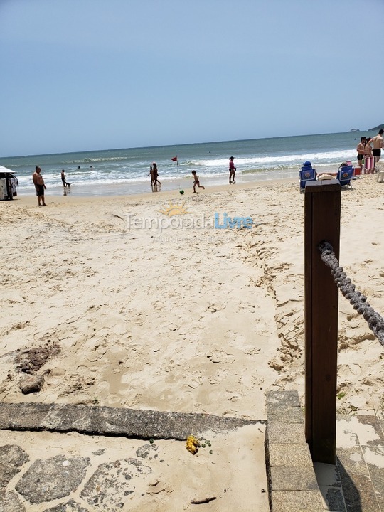 Apartamento para aluguel de temporada em Florianopolis (Praia dos Ingleses)