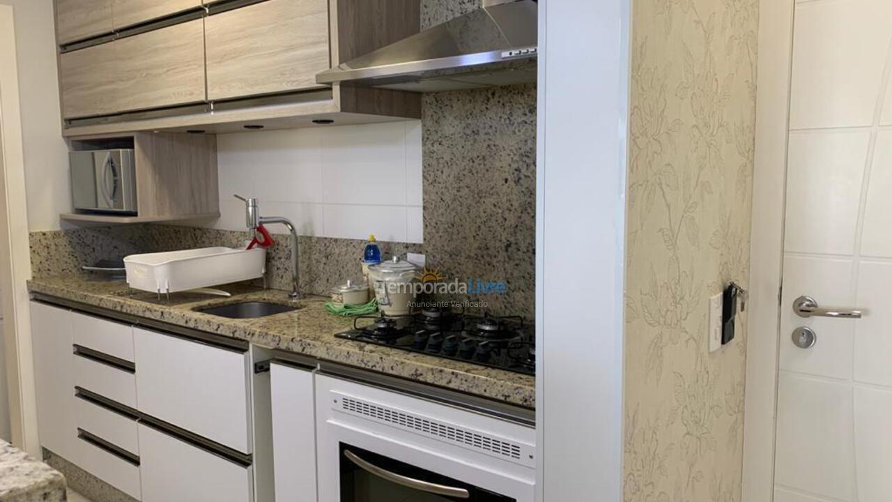 Apartamento para aluguel de temporada em Florianopolis (Praia dos Ingleses)