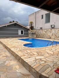 Nice house with pool