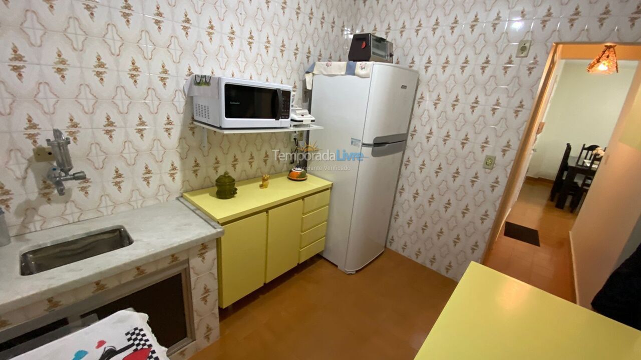 Apartamento para aluguel de temporada em Praia Grande (Praia do Caiçara)