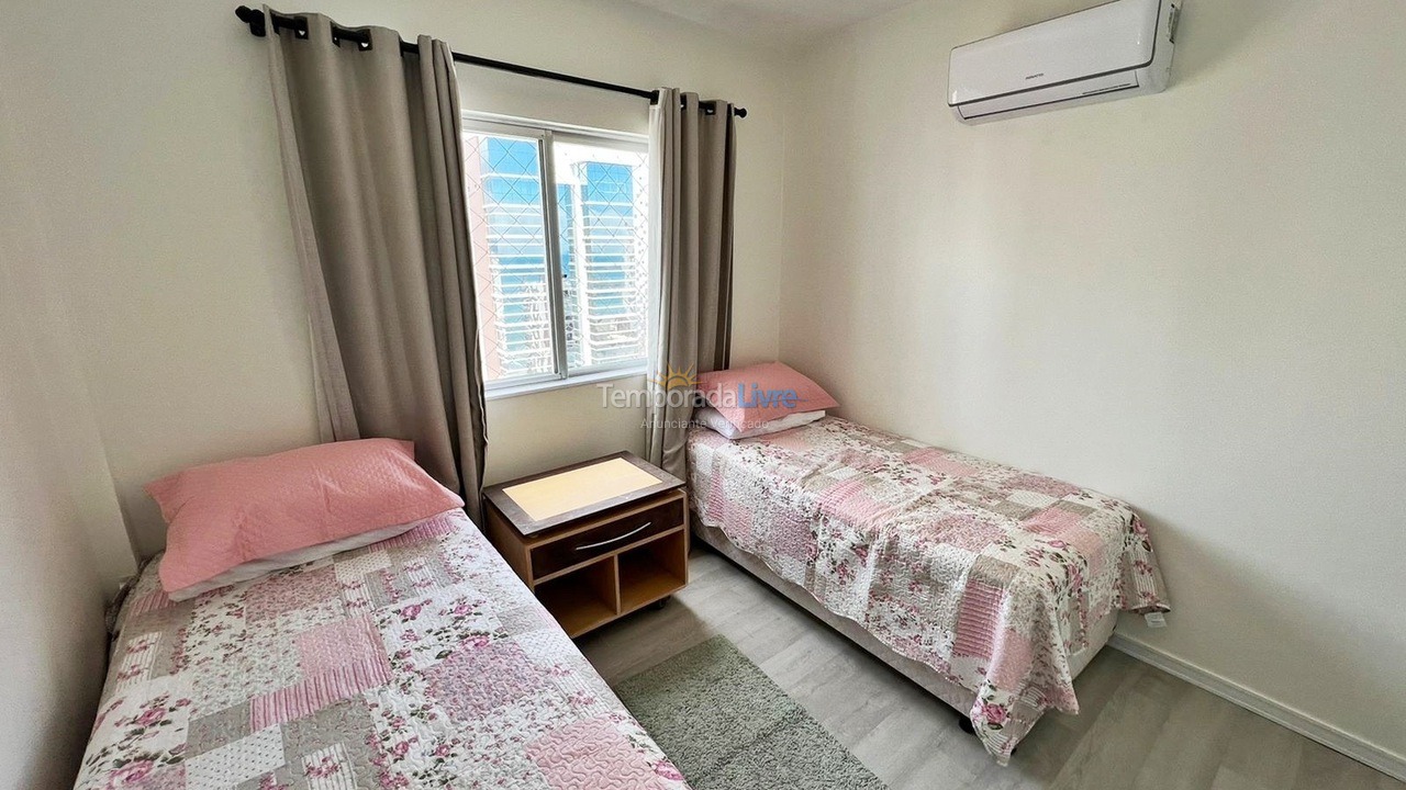 Apartamento para aluguel de temporada em Balneário Camboriú (Praia Central)