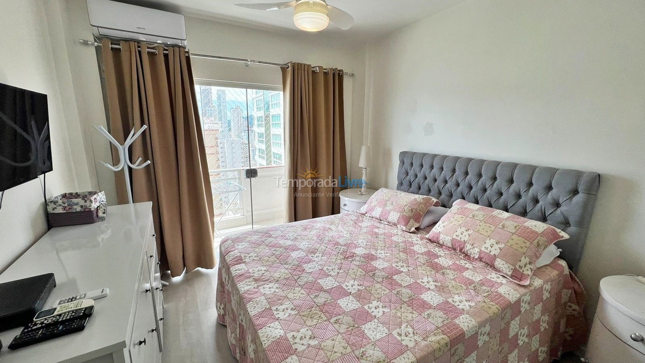 Apartamento para aluguel de temporada em Balneário Camboriú (Praia Central)