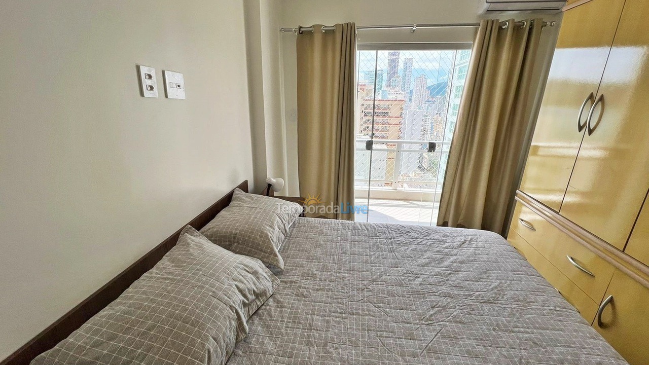 Apartamento para aluguel de temporada em Balneário Camboriú (Praia Central)