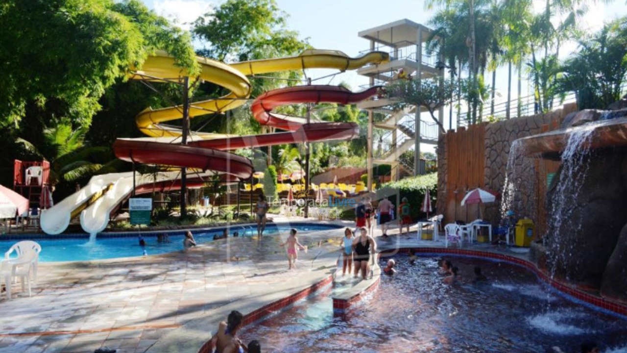 Apartamento para alquiler de vacaciones em Caldas Novas (Jardim Belvedere)