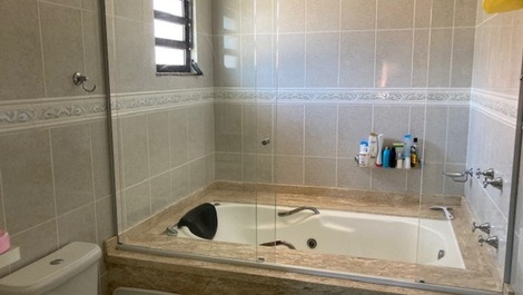 Excellent townhouse 1 suite plus 2 bedrooms with AC, Wi-FI, barbecue