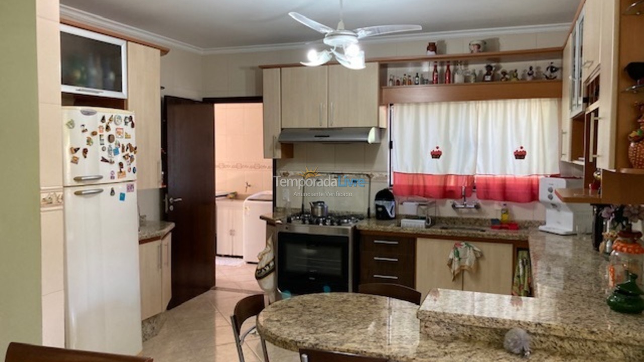 House for vacation rental in São Francisco do Sul (Prainha)