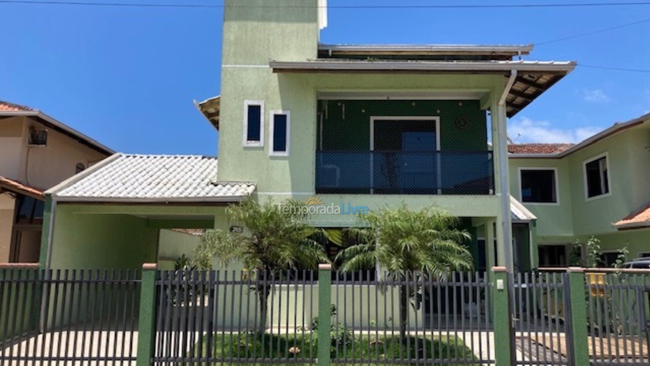 House for vacation rental in São Francisco do Sul (Prainha)