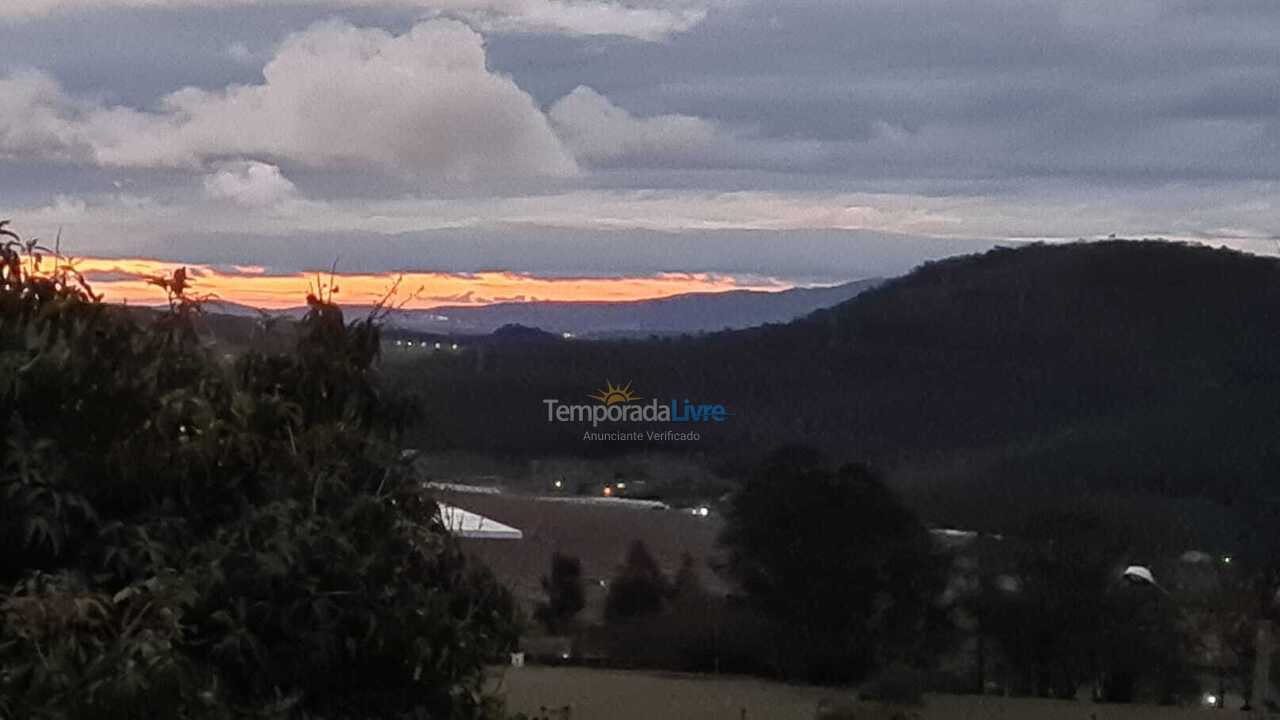 Granja para alquiler de vacaciones em Atibaia (Residencial Pararanga)
