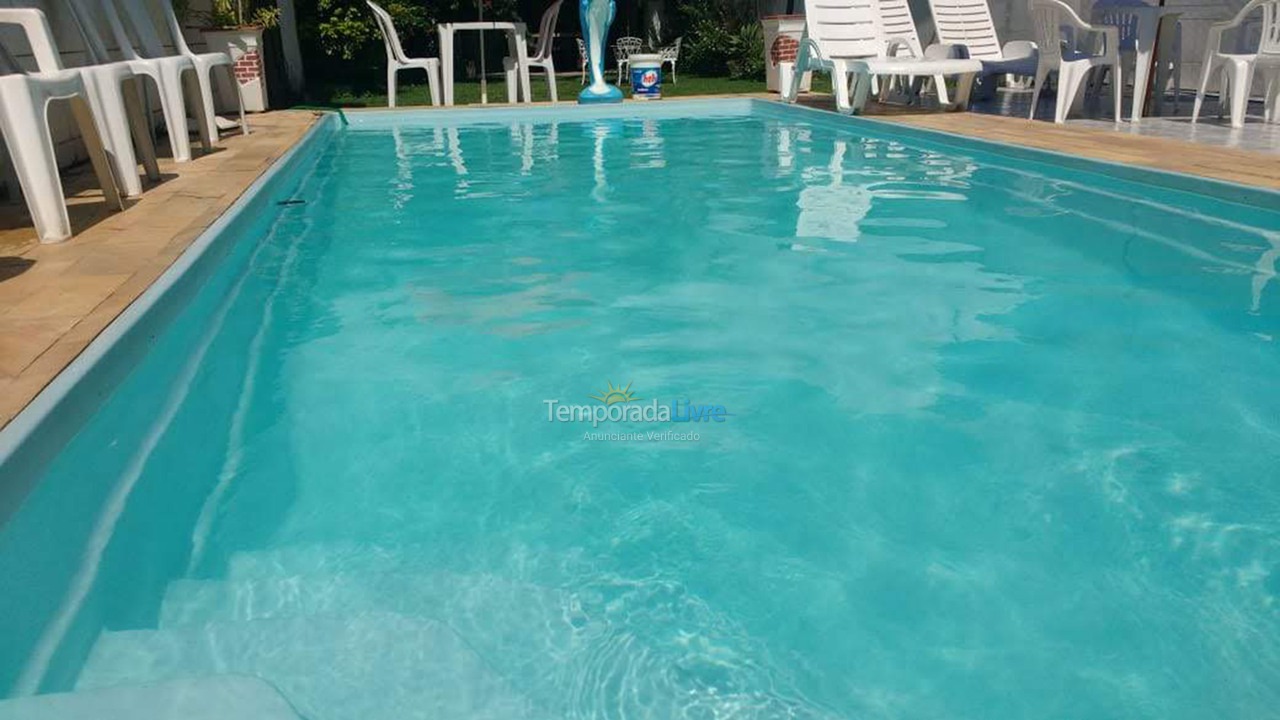 Casa para aluguel de temporada em Cabo Frio (Unamar)