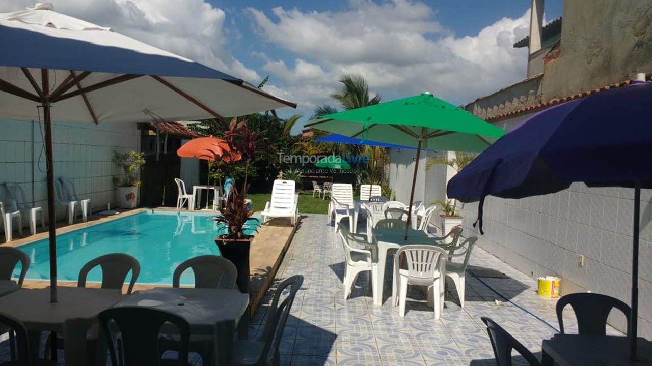 Casa para aluguel de temporada em Cabo Frio (Unamar)