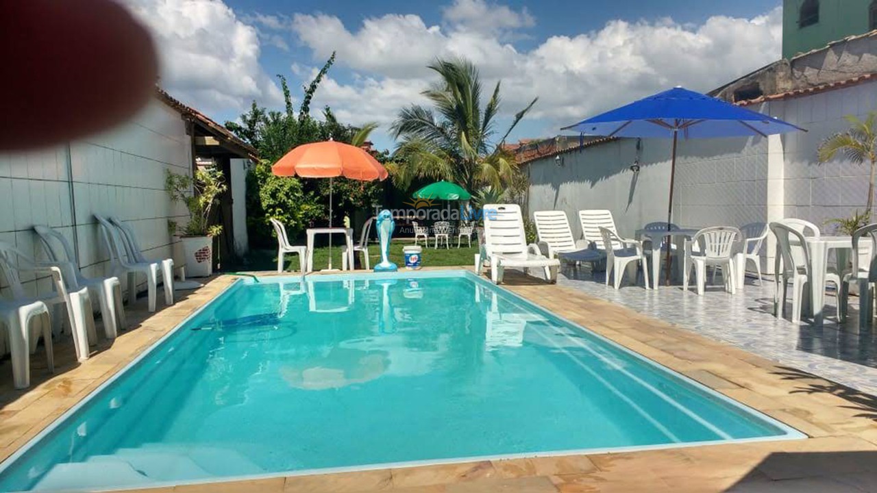 Casa para aluguel de temporada em Cabo Frio (Unamar)