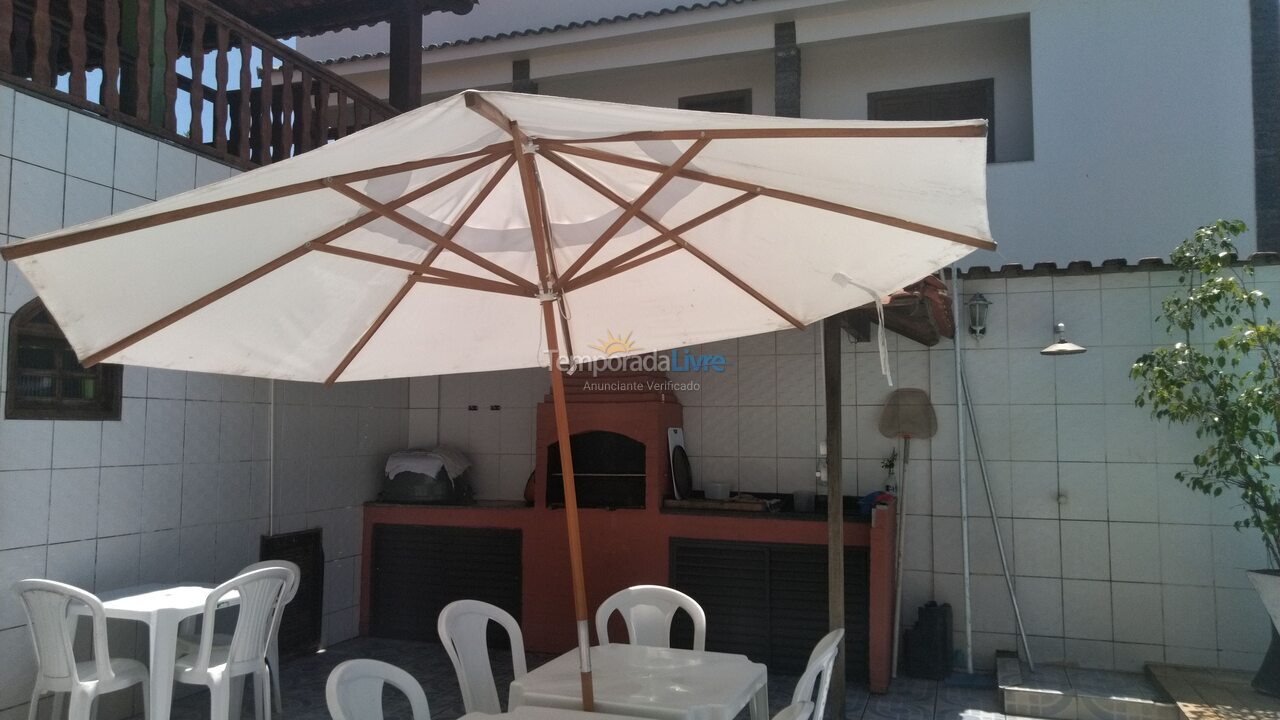 Casa para aluguel de temporada em Cabo Frio (Unamar)
