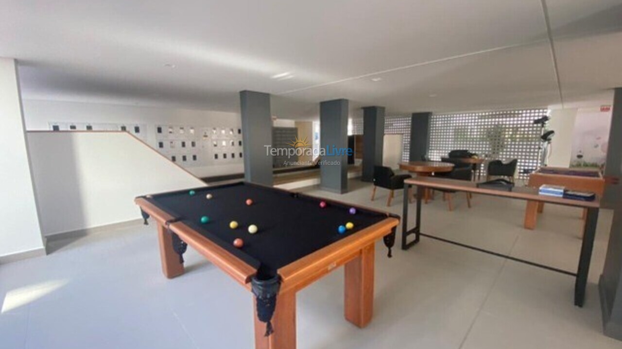 Apartamento para aluguel de temporada em Governador Celso Ramos (Praia de Palmas)