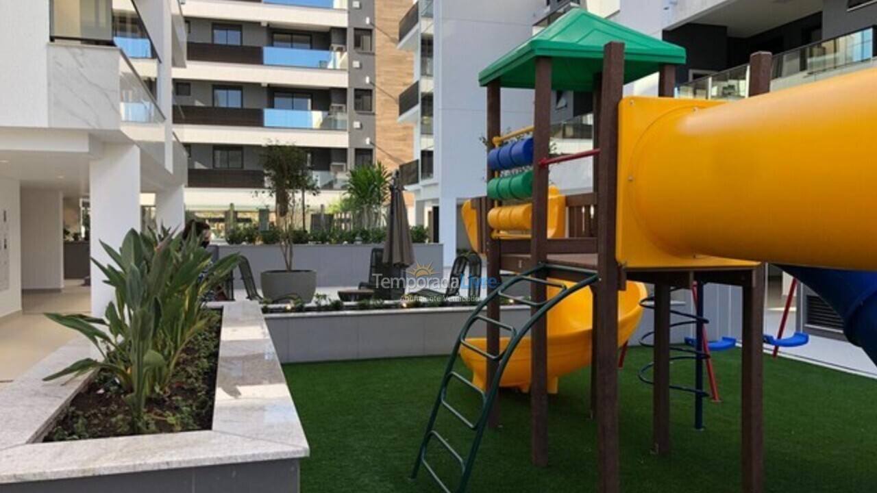 Apartamento para aluguel de temporada em Governador Celso Ramos (Praia de Palmas)