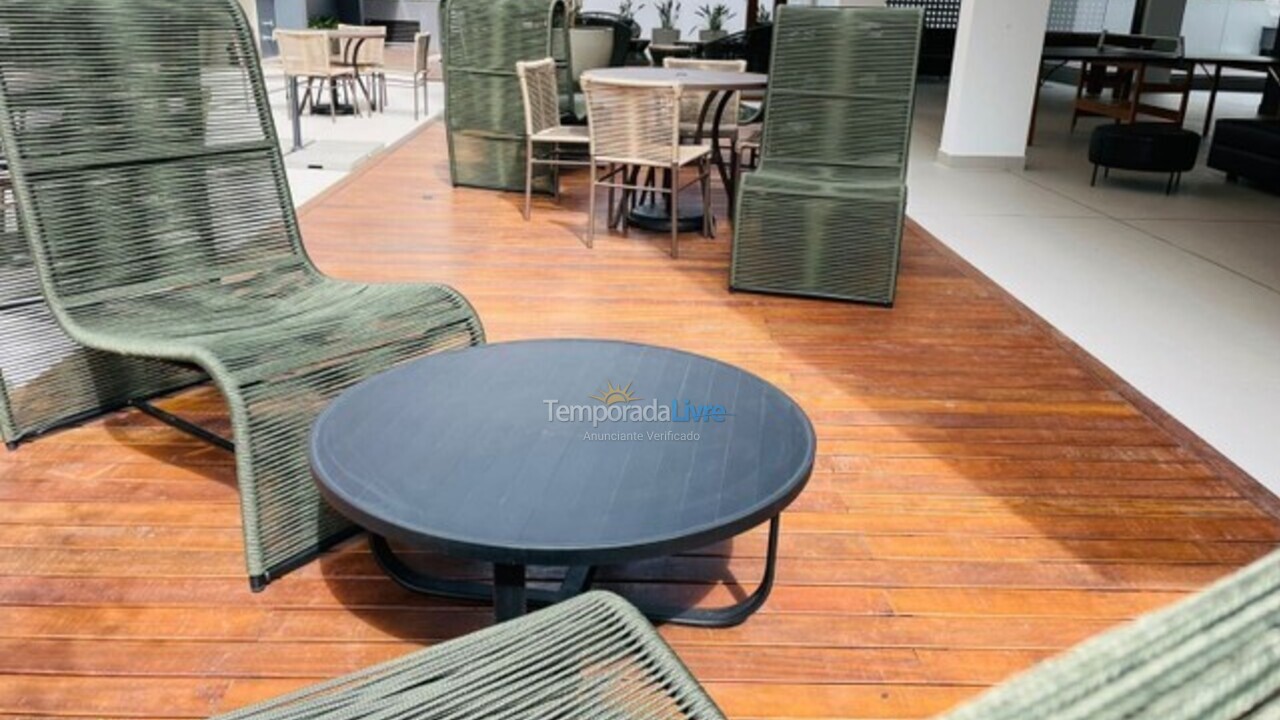 Apartamento para aluguel de temporada em Governador Celso Ramos (Praia de Palmas)