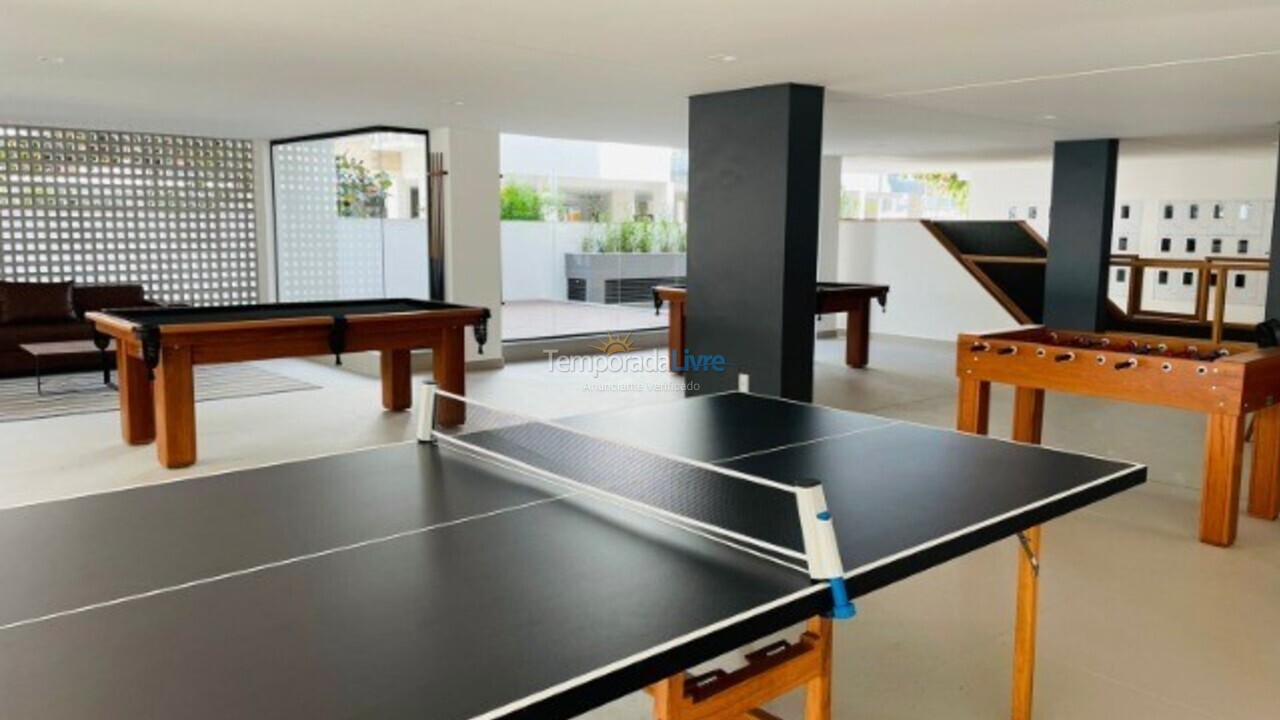 Apartamento para aluguel de temporada em Governador Celso Ramos (Praia de Palmas)