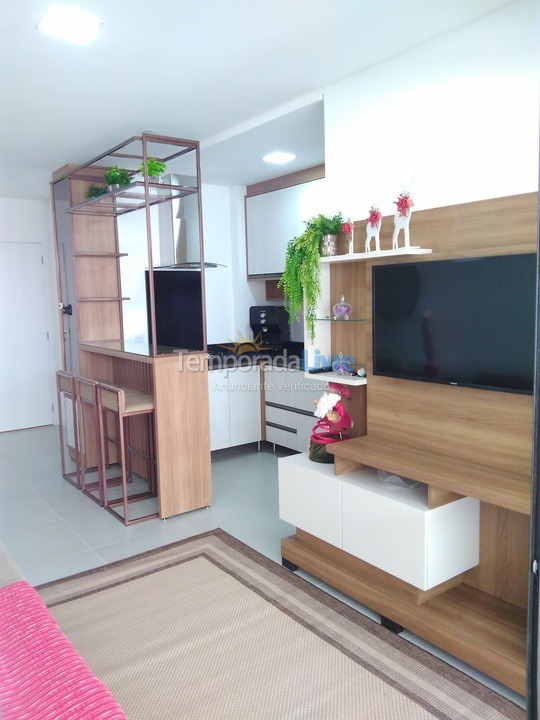 Apartamento para aluguel de temporada em Governador Celso Ramos (Praia de Palmas)