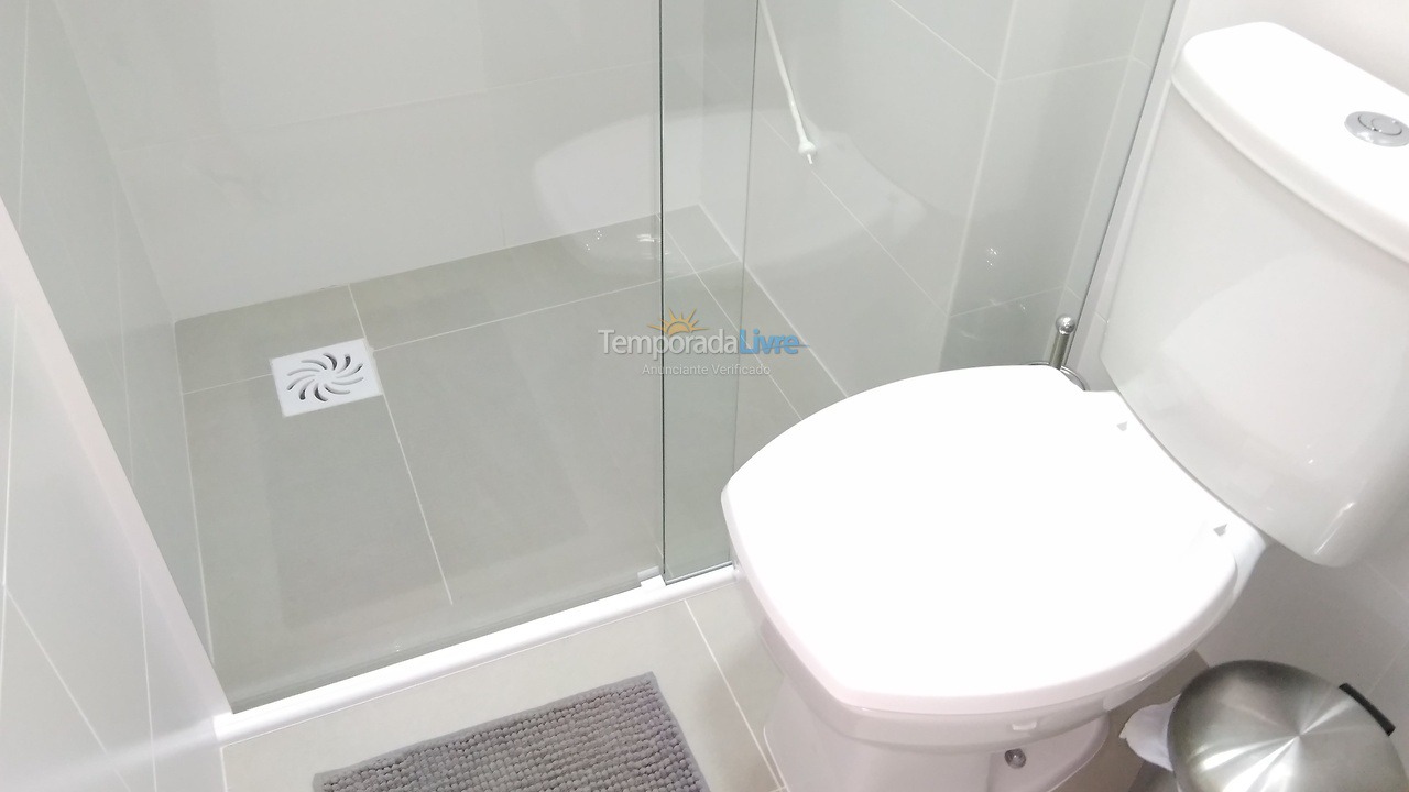 Apartamento para aluguel de temporada em Governador Celso Ramos (Praia de Palmas)