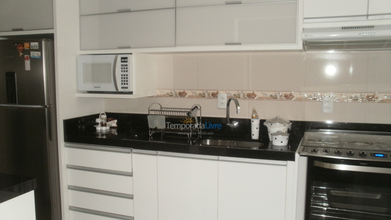 Casa para aluguel de temporada em Itapema (Meia Praia)