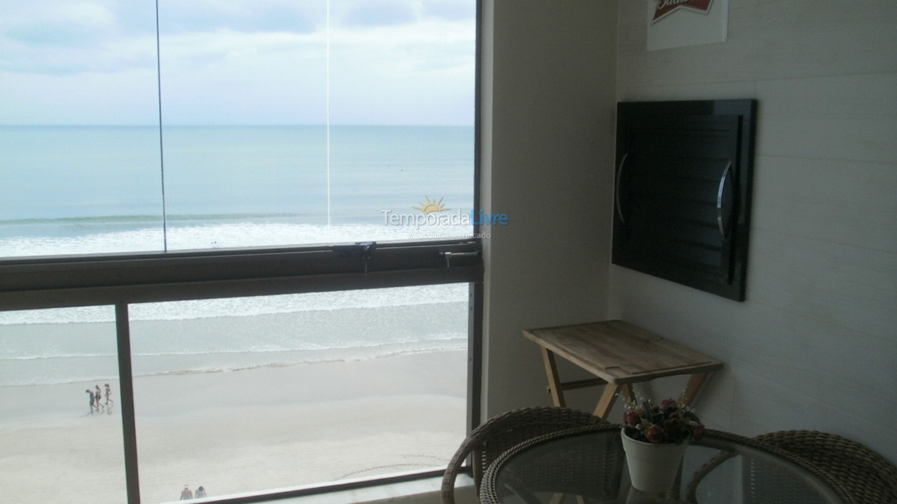 Casa para aluguel de temporada em Itapema (Meia Praia)