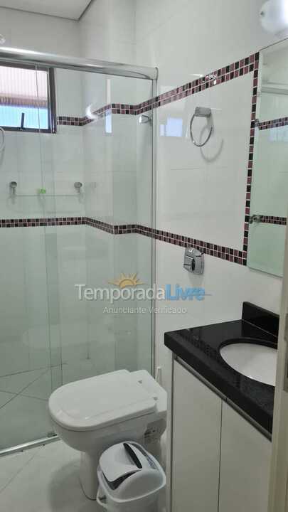 Casa para aluguel de temporada em Itapema (Meia Praia)