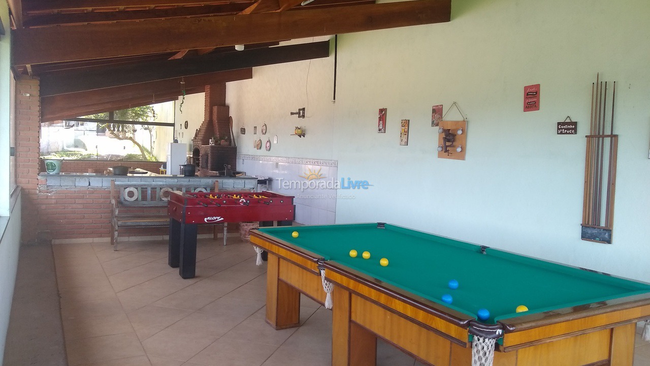 Granja para alquiler de vacaciones em Atibaia (Residencial Pararanga)