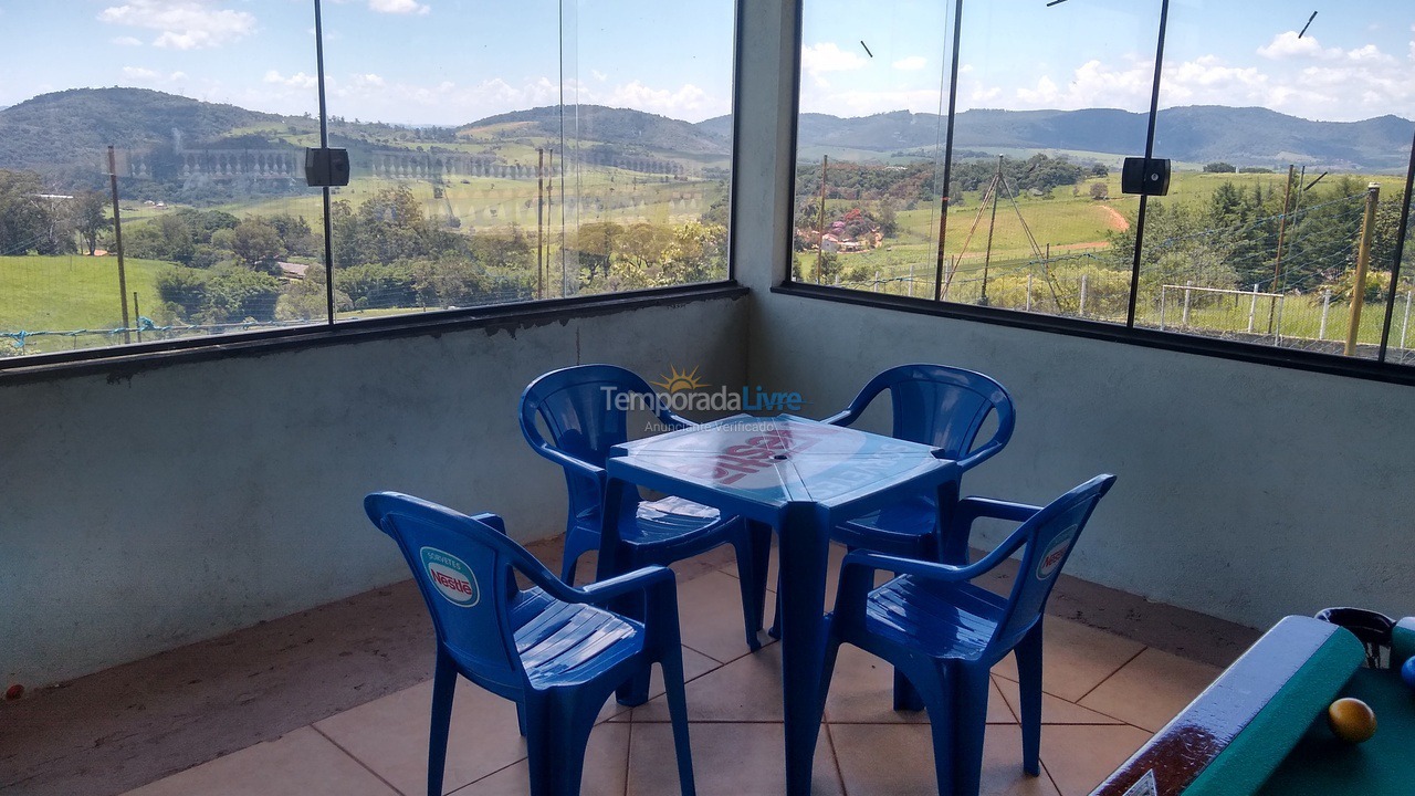 Granja para alquiler de vacaciones em Atibaia (Residencial Pararanga)