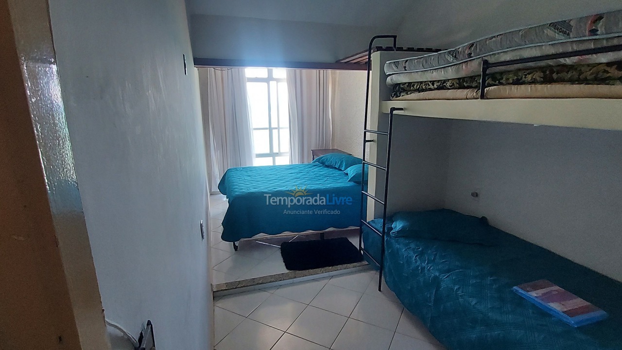 Casa para aluguel de temporada em Guarapari (Setiba)