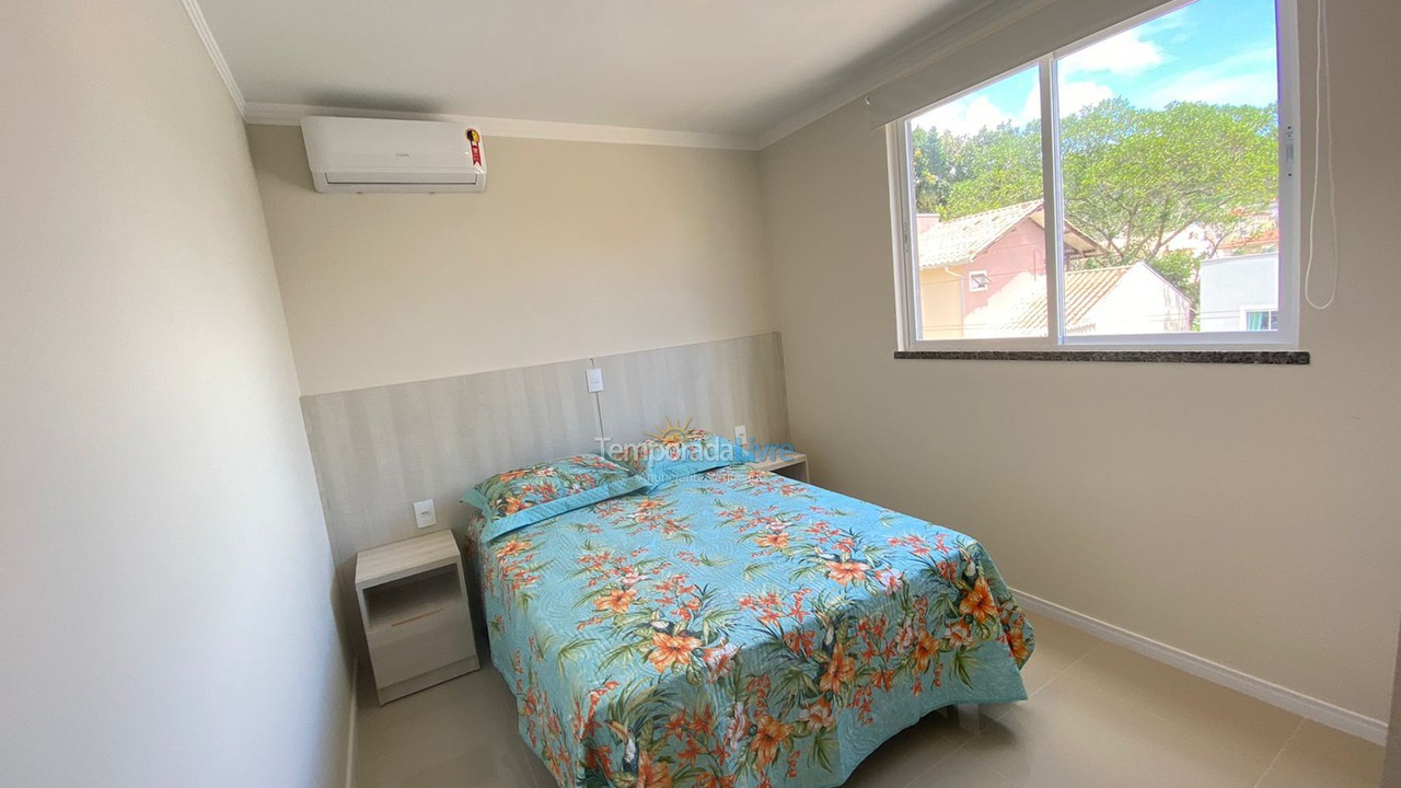 Apartment for vacation rental in Bombinhas (Praia de Bombinhas)