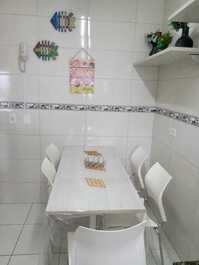 Apartamento vacacional en Praia Grande con piscina y barbacoa