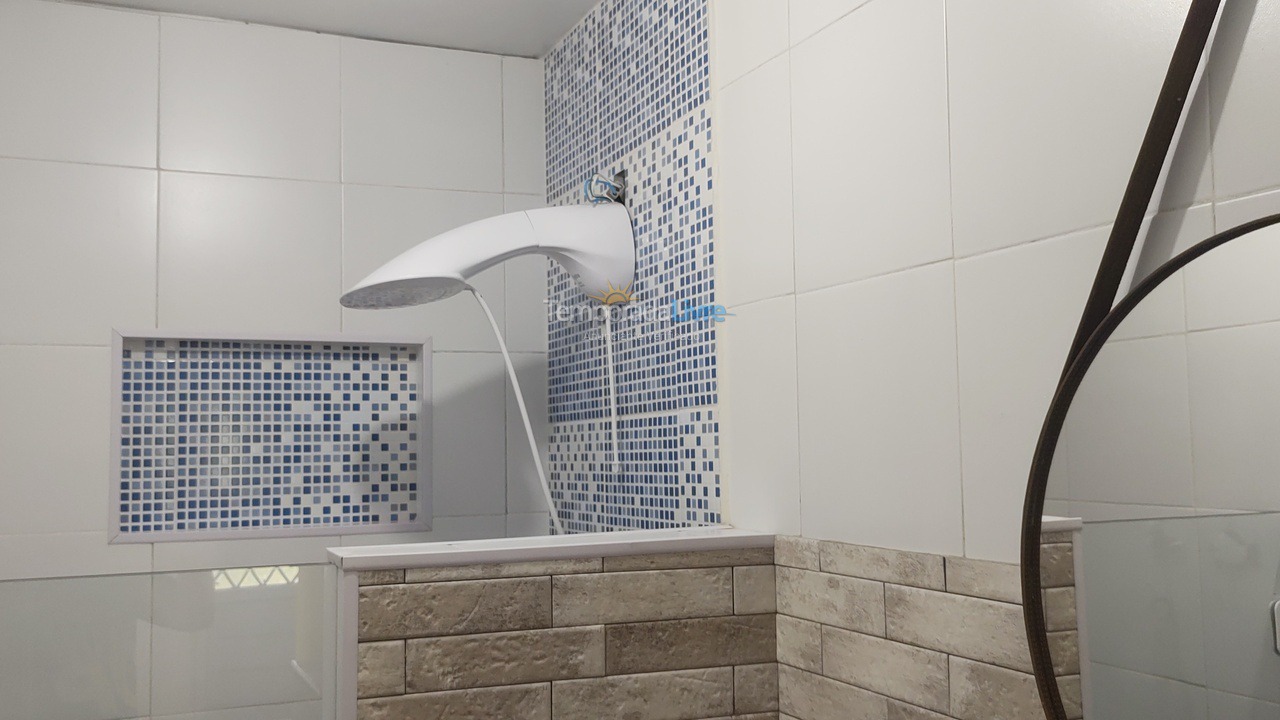 Casa para aluguel de temporada em Imbituba (Praia do Rosa)