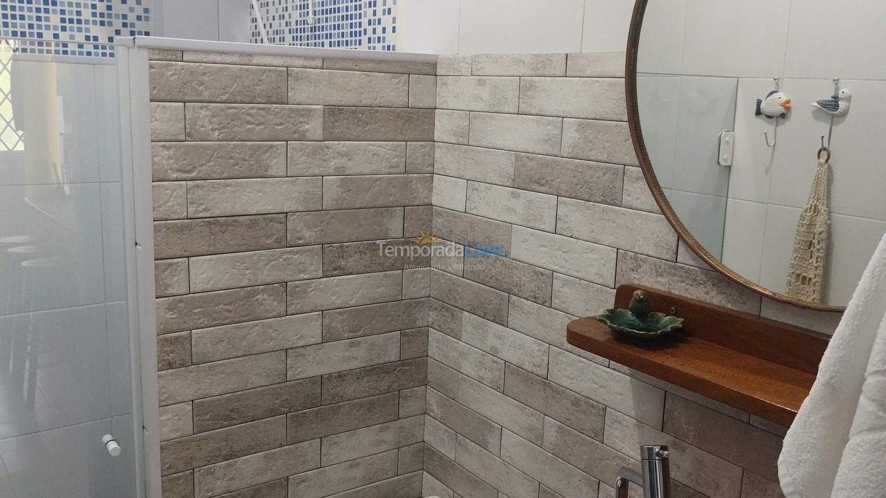 Casa para aluguel de temporada em Imbituba (Praia do Rosa)