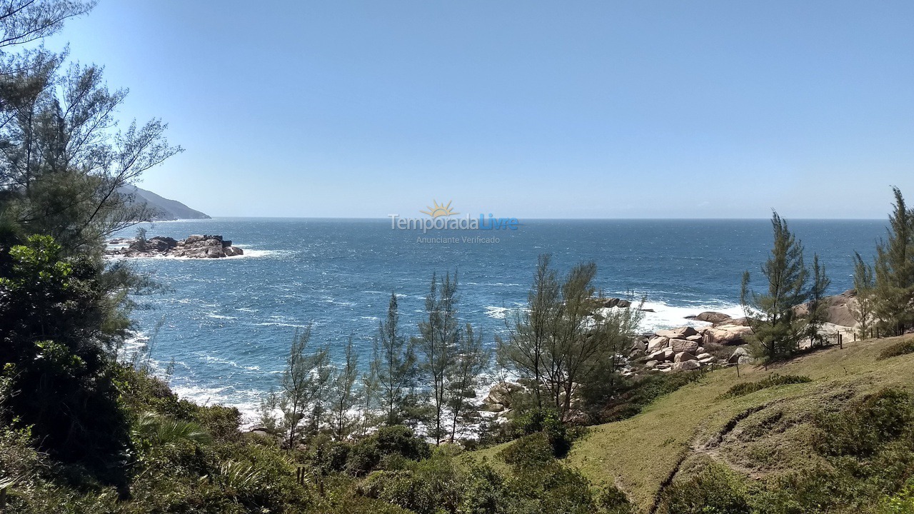 Casa para aluguel de temporada em Imbituba (Praia do Rosa)