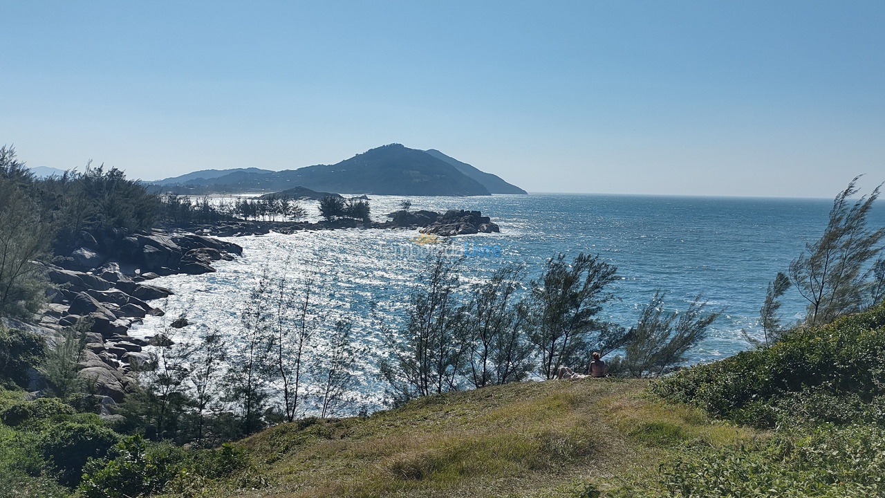Casa para aluguel de temporada em Imbituba (Praia do Rosa)