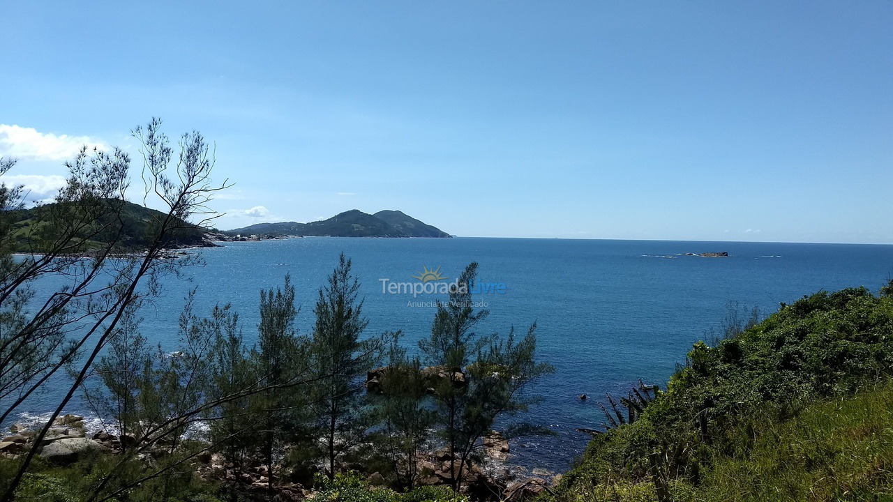 Casa para aluguel de temporada em Imbituba (Praia do Rosa)