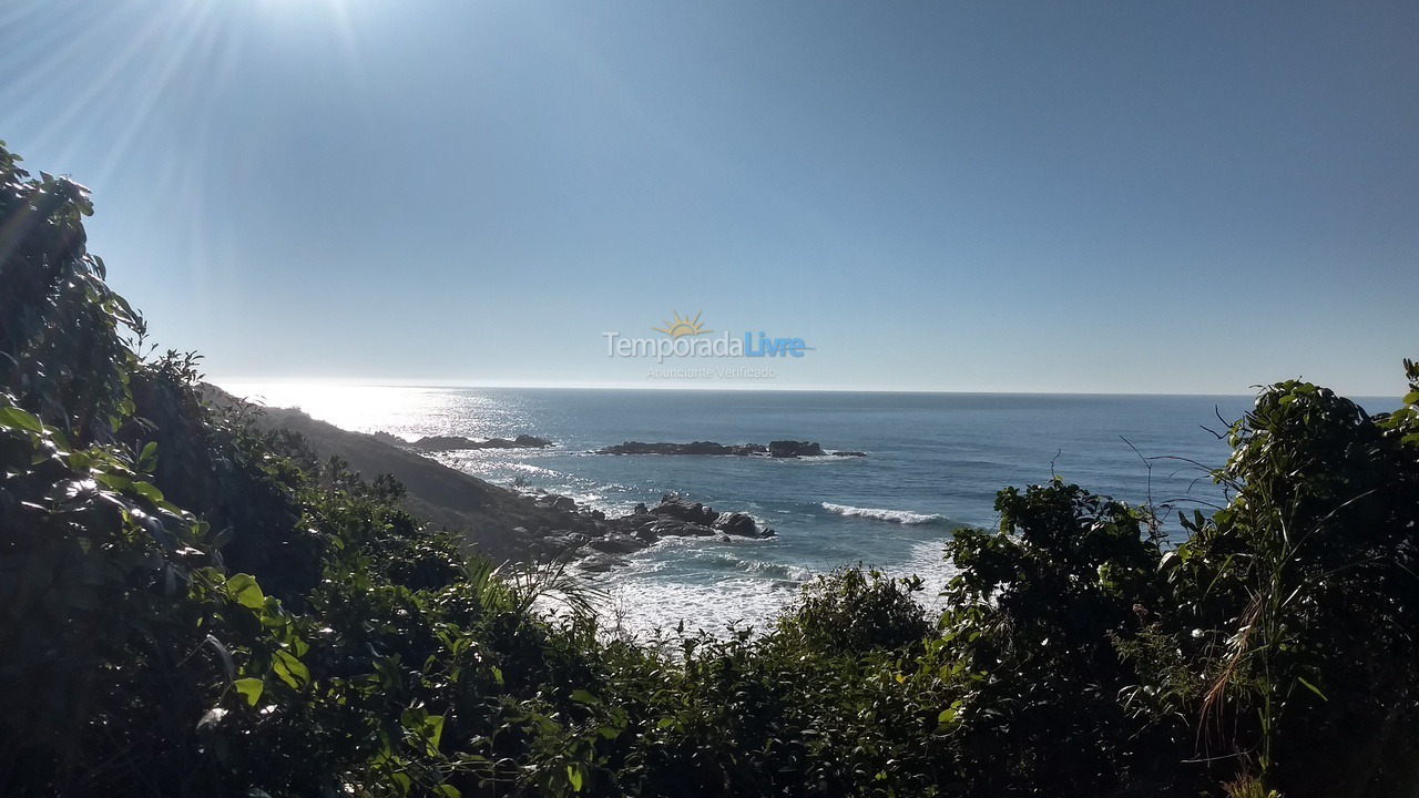 Casa para aluguel de temporada em Imbituba (Praia do Rosa)