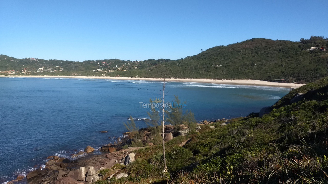 Casa para aluguel de temporada em Imbituba (Praia do Rosa)