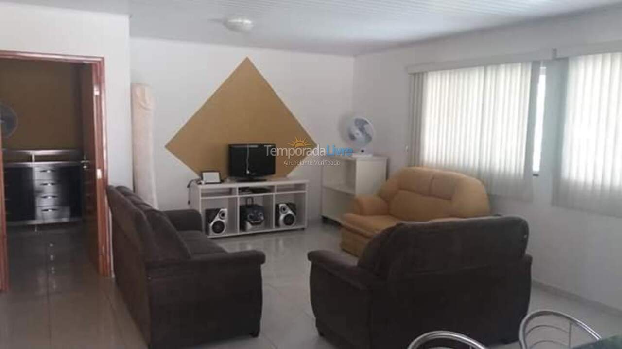 Casa para aluguel de temporada em Caldas Novas (Condomínio Residencial Thermas de Caldas Village)