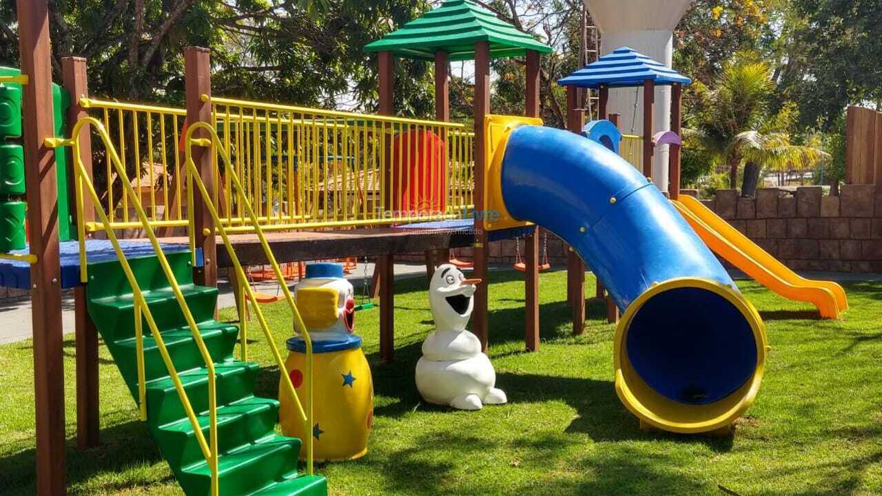 Casa para aluguel de temporada em Caldas Novas (Condomínio Residencial Thermas de Caldas Village)