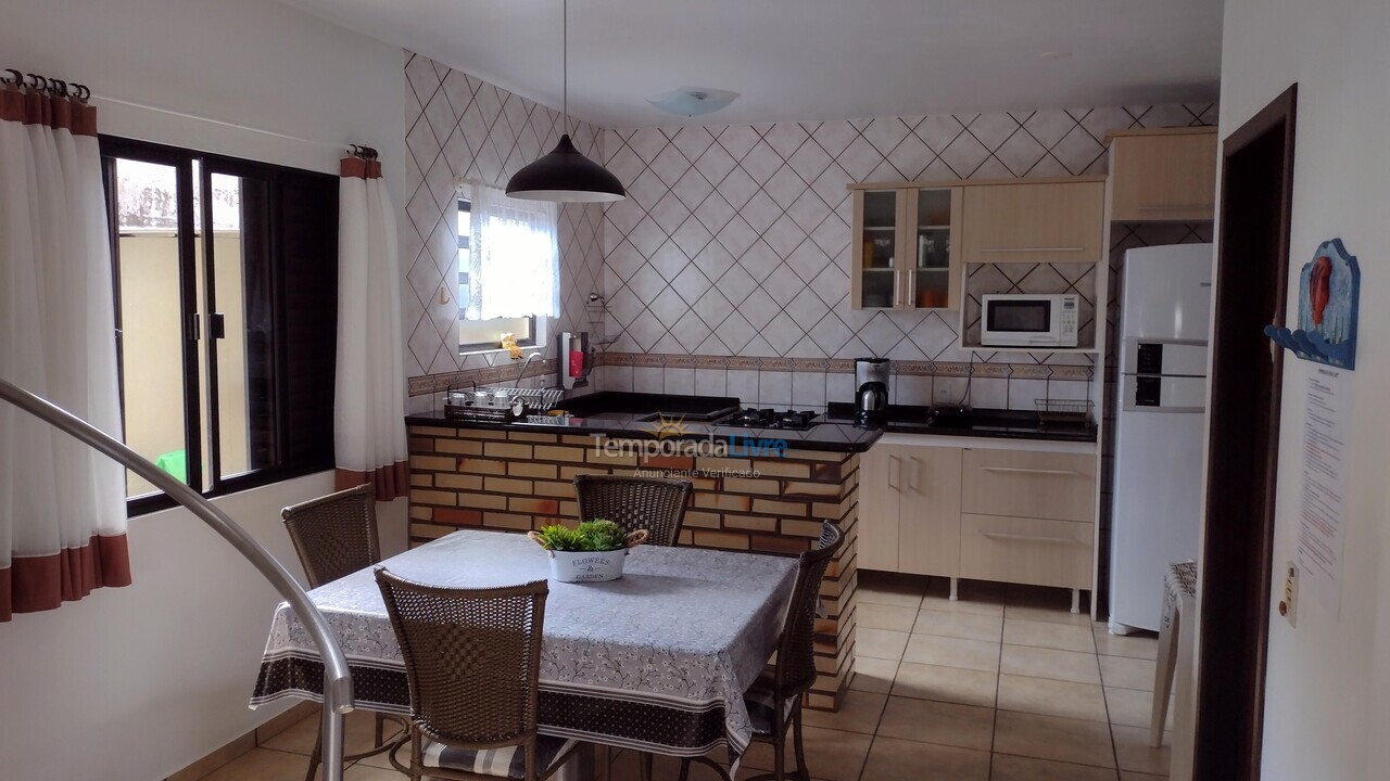 Casa para alquiler de vacaciones em São Francisco do Sul (Enseada)