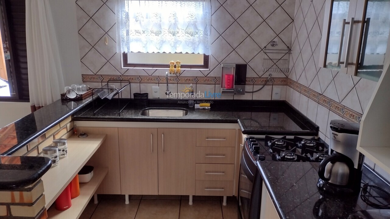 Casa para alquiler de vacaciones em São Francisco do Sul (Enseada)