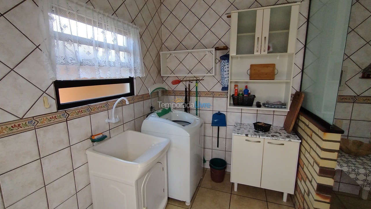 Casa para alquiler de vacaciones em São Francisco do Sul (Enseada)