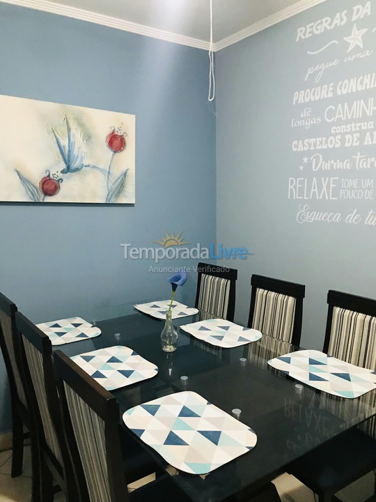 Apartamento para aluguel de temporada em Praia Grande (Praia Grande Vila Tupi 1 Quadra Wi Fi Diária 160)