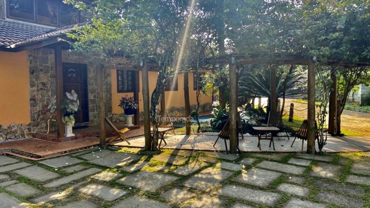 Casa para aluguel de temporada em Bertioga (Praia de Guaratuba)